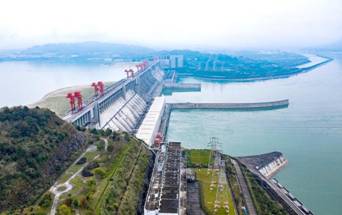 Three Gorges project rated good in review